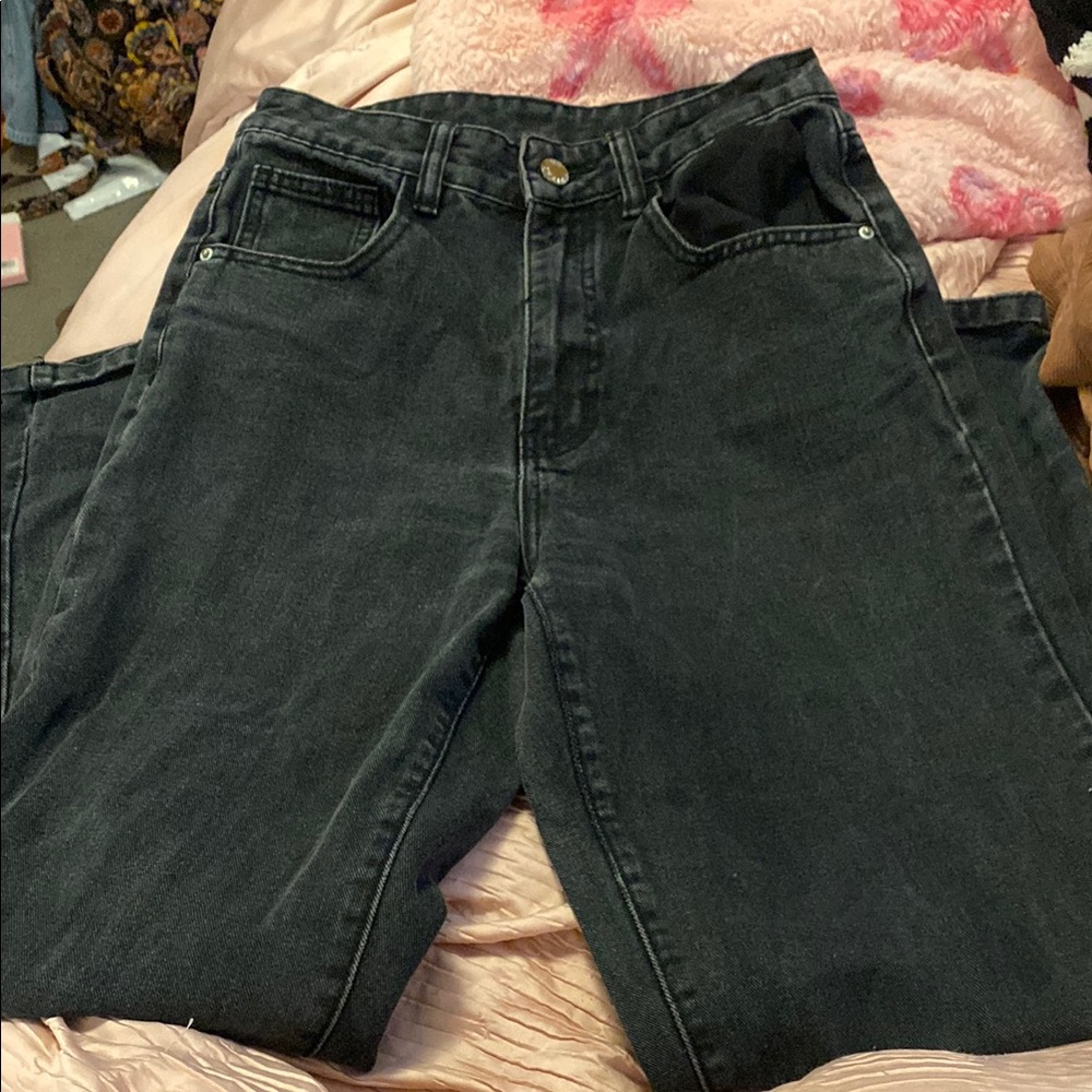 SHEIN Black Relaxed Jeans with Vintage Appeal